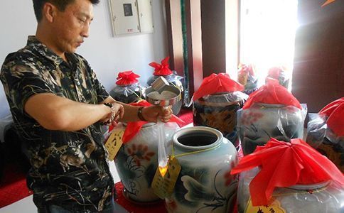 什么样的人适合卖卖散白酒？散白酒的销售需要什么