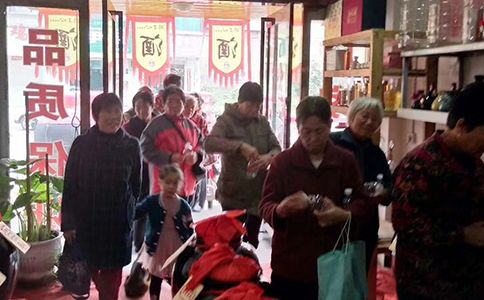 散酒加盟店纯粮散酒加盟：醉开心中国十大散酒品牌！代理散酒哪个牌子好？