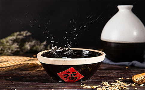 醉开心3种散酒定制方案让TA收到酒坛时尖叫！这才是送礼天花板