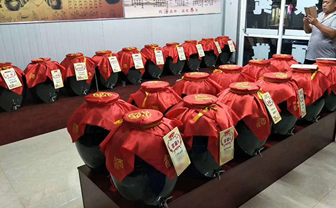 醉开心教你卖散酒怎么能吸引客人，轻松提升销量！