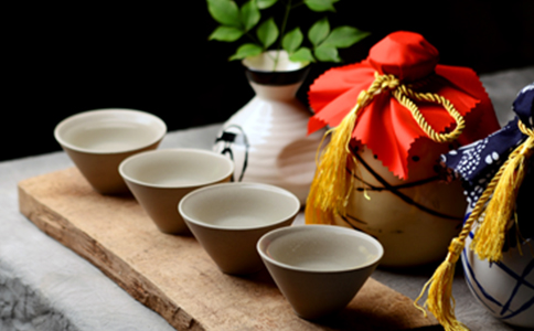 散酒店淡季不淡！揭秘醉开心老板的 “水果酒” 财富密码